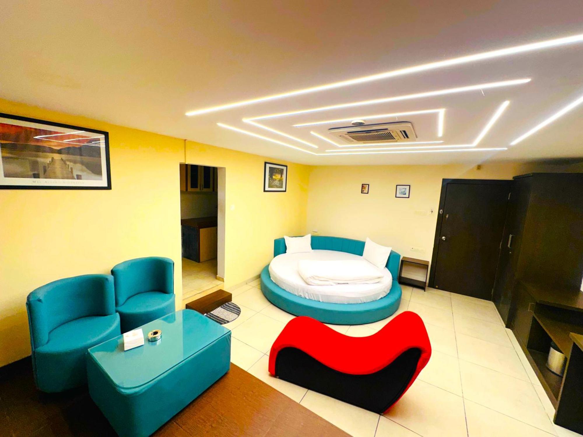 Aundh Elite Stay Pune Exterior photo
